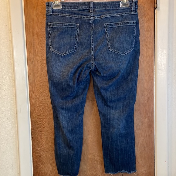 Lauren Conrad LC Sz 14 Skinny Capri Distressed Blue Jeans - Picture 2 of 8